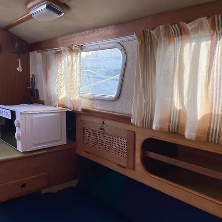 Hotel na wodzie Barco Expo C49 *