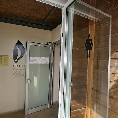 Botel Barco Expo C49